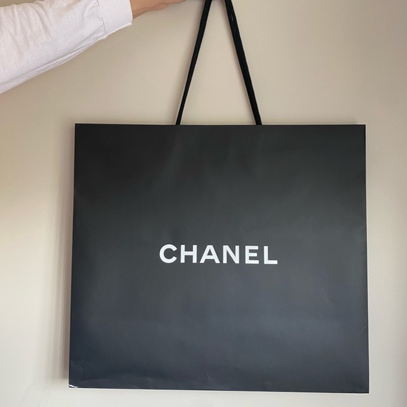 Authentic Chanel Bag Extra Large Shopping Bag & Classic Purse Box from New York - Picture 5 of 12
